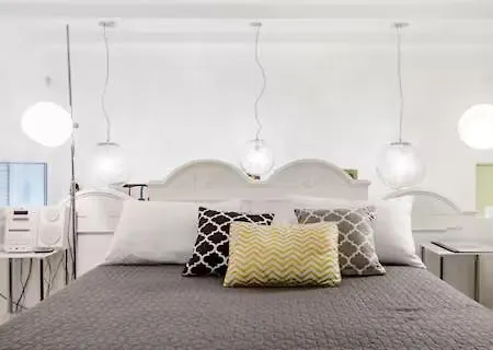 Chill In The Mezzanine At A Retreat Near The Palace 公寓